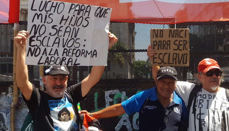 La reforma laboral no arranca: En seis meses, la ley no generó un solo puesto de trabajo