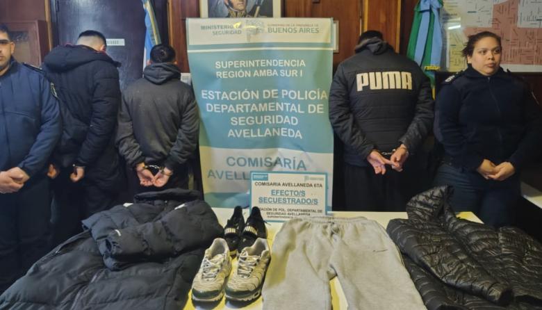Asaltaron a un fletero y le robaron $60 millones en mercadería: tres detenidos