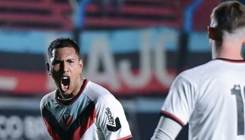 Brown de Adrogué no pudo pasar del empate ante la UAI Urquiza