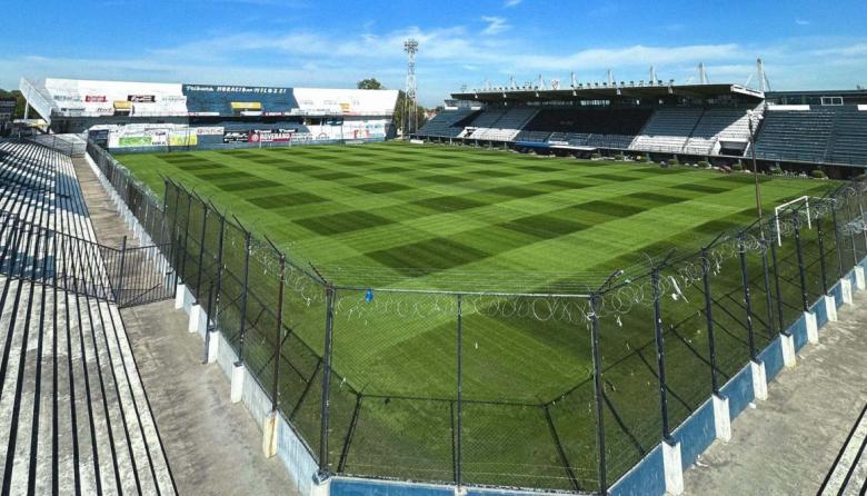 Quilmes podría jugar sin público por deudas con la Policía