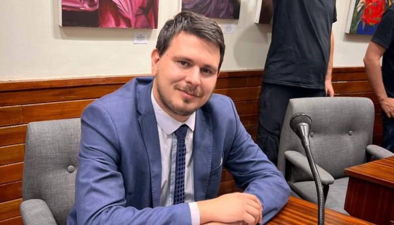 Lucas Yacob denunció que Ferraresi volvió a la gestión municipal con un sueldo millonario