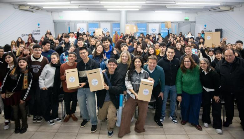 Jóvenes de centros de estudiantes encabezaron un encuentro en el Palacio Municipal