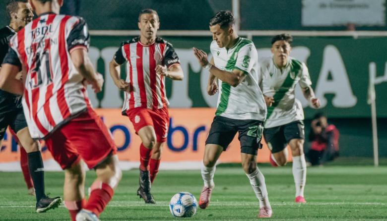 Banfield no pudo con Barracas y sigue de mala racha