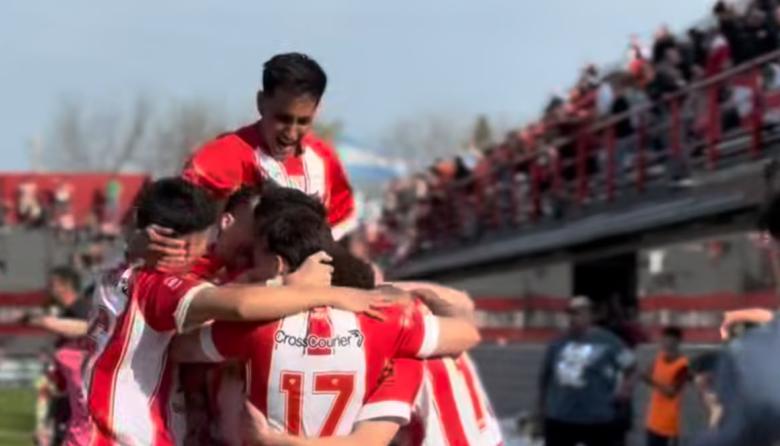 Talleres ganó un partidazo en Escalada y sigue firme