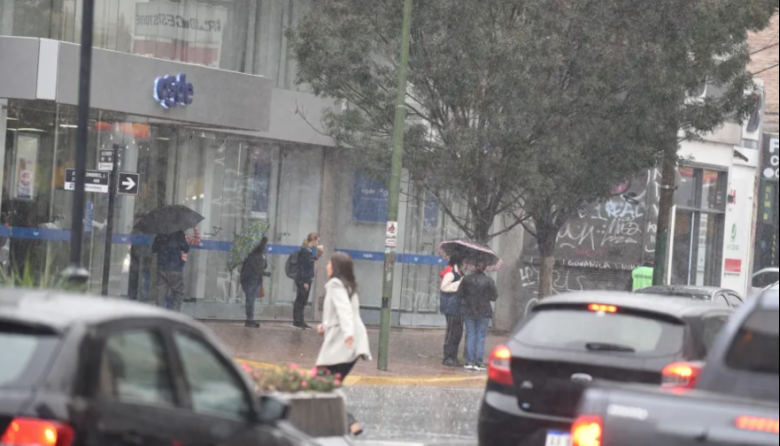 Alerta por tormentas fuertes en el conurbano bonaerense