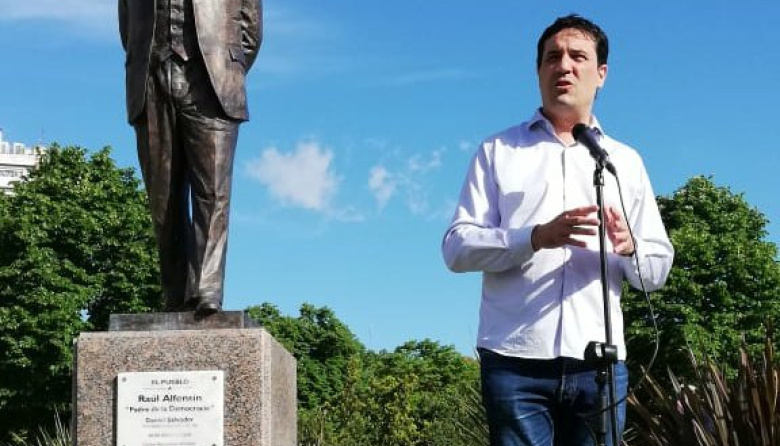 Una parte del radicalismo bonaerense se rebela y descarta una alianza con libertarios