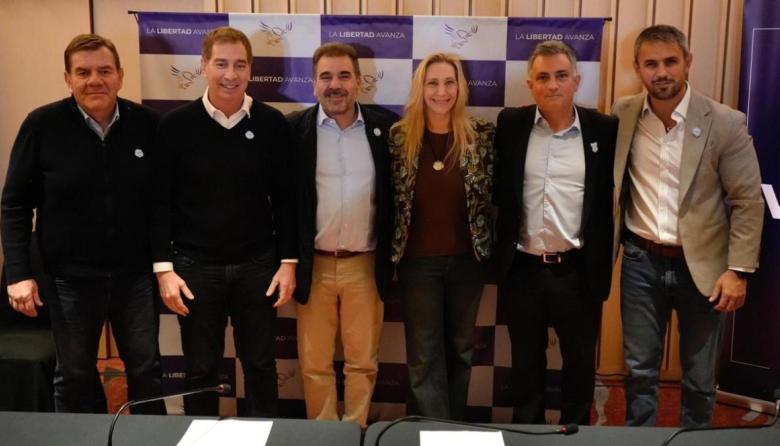 El mileísmo busca ordenarse en la Provincia, tras la candidatura de Diego Santilli