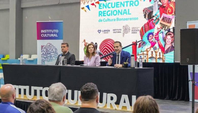Julián Álvarez y Florencia Saintout abrieron el Encuentro Regional de Cultura bonaerense