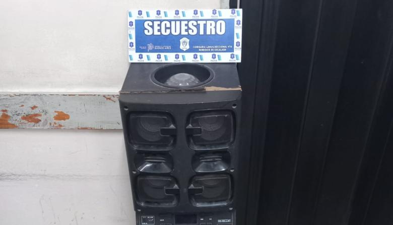 Allanaron una vivienda y detuvieron a dos personas por un robo a una casa