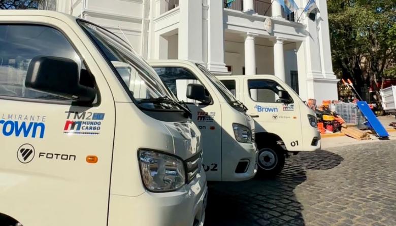 El Municipio presentó  una nueva flota de camiones, maquinaria y equipamiento