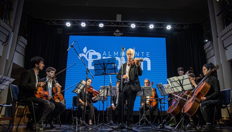 La Orquesta Municipal de Brown brilló en un concierto especial