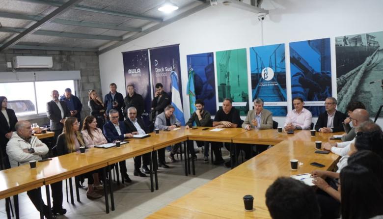 Puerto Dock Sud impulsa herramientas financieras para proyectar la producción regional