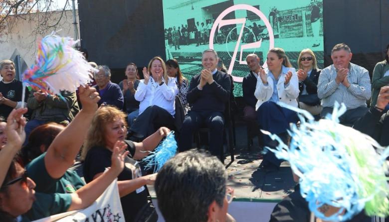 Fernando Gray participó del acto por los 75 años de la fundación de El Jagüel