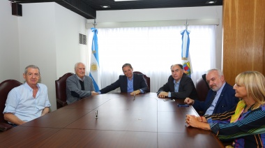 Con el objetivo de conformar un armado opositor, Gray recibió a Pino Solanas