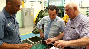 El Gobierno busca terminar con las cláusulas gatillo, pero los gremios prometen resistir