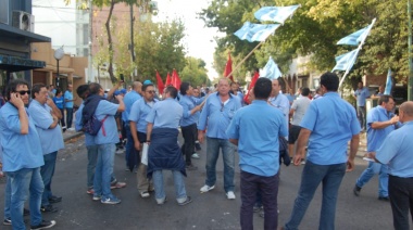 Paro de las líneas 551 y 542 en reclamo por la reincorporación de un chofer despedido