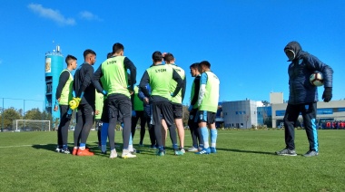 El Celeste cayó ante el Rojo