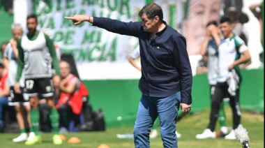 Falcioni: "Racing metió 10 millones de dólares en cancha y nosotros jugamos con los pibes de la casa"