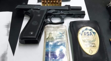 Policía aeroportuario detenido por robo en Budge
