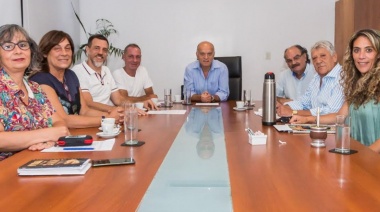 Grindetti se reunió con concejales por la Mesa Contra el Hambre en Lanús