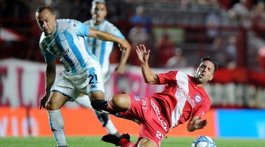 Racing sacó un empate con gusto a poco