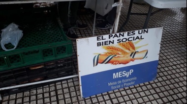 La iniciativa de cooperativistas que llevan mercadería a domicilio en las zonas más carenciadas del distrito