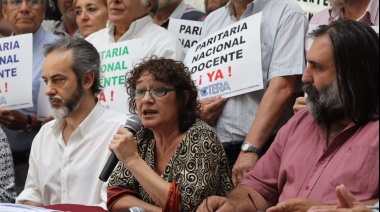 Gremio docente pide al gobierno computadoras gratuitas para dar clases virtuales