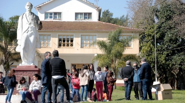 Cascallares visitó a los niños y niñas del hospital Oñativia y del Hogar El Alba