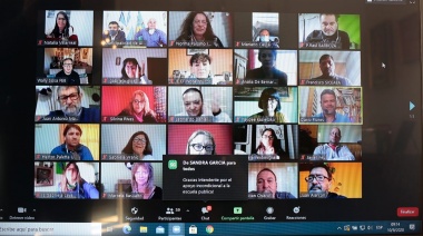 Cascallares saludó a los y las docentes y destacó su compromiso