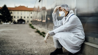 Federación médica cierra el año de pandemia con renovados reclamos salariales y laborales