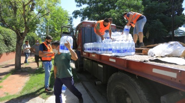 El Municipio asistió a familias del distrito afectadas por la falta de agua