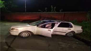 Loco al volante: Chocó a dos ciclistas y trató de escapar