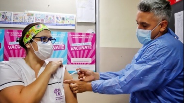 Informe asegura que hubo una “marcada reducción” de los casos de coronavirus entre el personal de salud