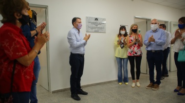 Gray inauguró el nuevo edificio del Centro de Investigación e Información Educativa