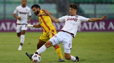 Lanús logró una sufrida victoria sobre el final
