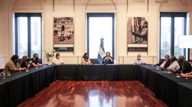 Anuncian la regularización de más de 8 mil puestos laborales en el Estado nacional