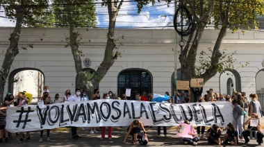 "Padres Organizados" de Lomas exigieron una reunión con Insaurralde