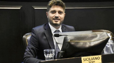 Para Siciliano, la polémica Pfizer "es poco seria" y pidió preocuparse "por vacunar"