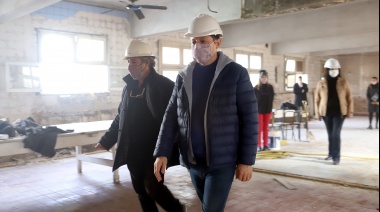 Gray recorrió las obras de del Hogar Escuela “Evita”