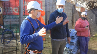 Gray supervisó los avances de una obra hídrica en Monte Grande