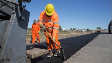 Katopodis recorrió obras de la Autopista Presidente Perón