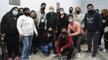 Russo y Morán compartieron una charla con jóvenes en Lanús