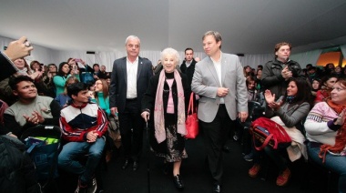 Con Felipe Pigna, Dolina, Saborido y Darío Sztajnszrajber arranca la Feria del Libro