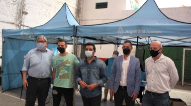Álvarez recorrió el operativo El Estado en tu Barrio en Escalada