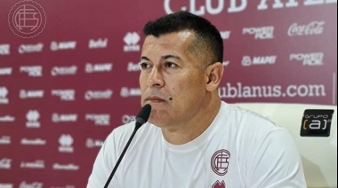 Jorge Almirón: "Era imposible jugar en la cancha de Estudiantes"
