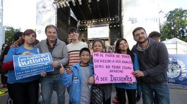 Brown se tiñe de azul con una importante jornada de concientización sobre autismo