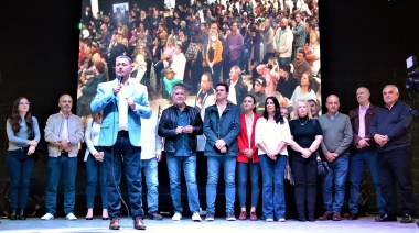 En un multitudinario acto, Serrano anunció que peleará por la Intendencia en 2023