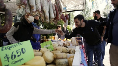 Crece el programa que lleva productos de calidad a los barrios a precios accesibles