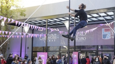 Comenzaron los festejos por los diez años del Teatro del Municipio de Lomas de Zamora