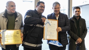 Cascallares y Fabiani participaron de un emotivo homenaje a los bomberos voluntarios